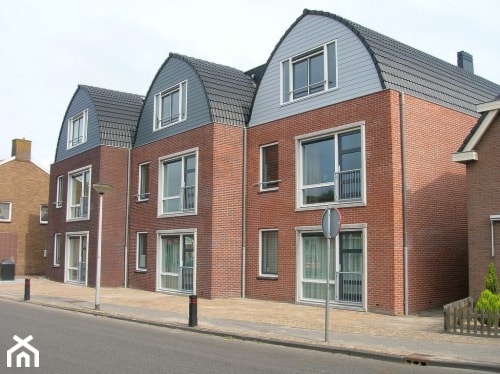 Elewacja domów szeregowych płytkami klinkierowymi Limburgs Oranje Bont - zdjęcie od STARECEGLY.com - Homebook
