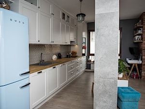 Kolorowy eklektyzm - mieszkanie w Gdyni - Kuchnia, styl skandynawski - zdjęcie od Helena Michel Design