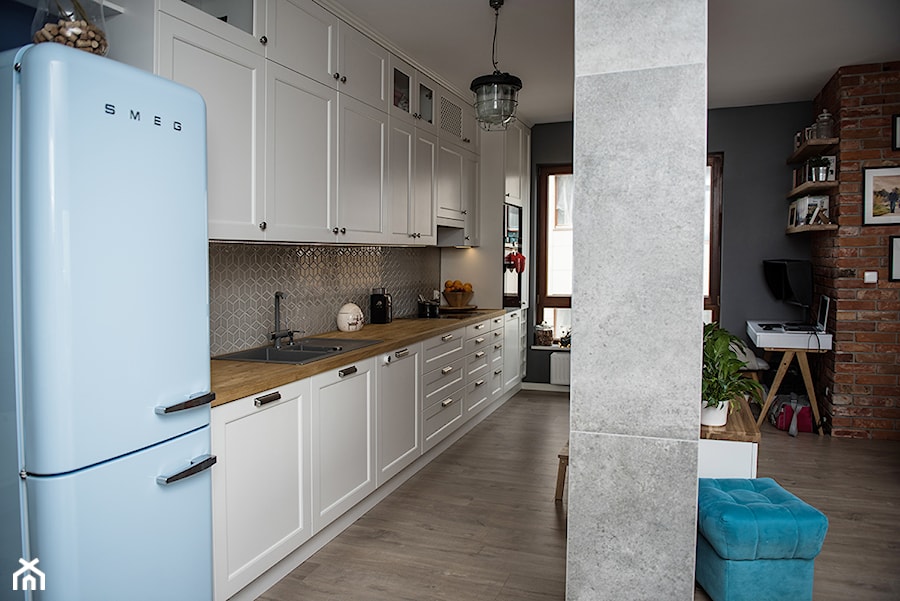 Kolorowy eklektyzm - mieszkanie w Gdyni - Kuchnia, styl skandynawski - zdjęcie od Helena Michel Design