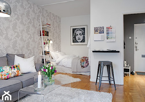 Duży biały szary pokój dziecka dla dziecka dla nastolatka dla chłopca dla dziewczynki, styl skandynawski - zdjęcie od Tamara Klupińska