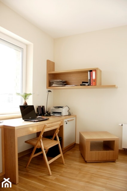 Dom Mrągowo - Małe beżowe biuro, styl nowoczesny - zdjęcie od Gago Home