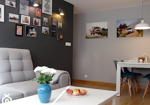 Mieszkanie Oleśnica 1 - Mały szary salon z jadalnią - zdjęcie od Gago Home