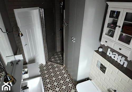 Mieszkanie Rumia 1 - Mała średnia łazienka, styl nowoczesny - zdjęcie od Gago Home