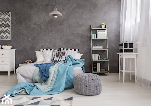 Duża biała szara sypialnia, styl nowoczesny - zdjęcie od Sfera-Designu