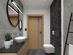 DOM W FIRLEJU - Średnia bez okna z lustrem z marmurową podłogą z punktowym oświetleniem łazienka, styl nowoczesny - zdjęcie od BDWstudio