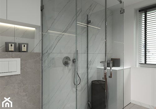 MARMUROWA ŁAZIENKA - Średnia z punktowym oświetleniem łazienka z oknem, styl nowoczesny - zdjęcie od BDWstudio