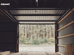Brama garażowa z napędem - zdjęcie od bizmet - okna, drzwi, kominki, bramy