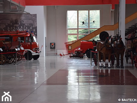 Aranżacje wnętrz - Wnętrza publiczne: Centralne Muzeum Pożarnictwa - Bautech. Przeglądaj, dodawaj i zapisuj najlepsze zdjęcia, pomysły i inspiracje designerskie. W bazie mamy już prawie milion fotografii!