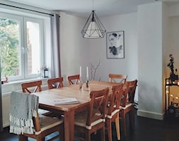 Średnia biała jadalnia jako osobne pomieszczenie - zdjęcie od kamilabondos - Homebook