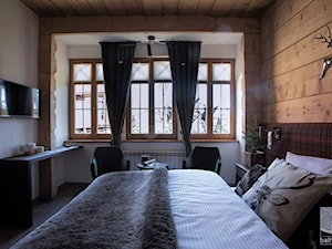 Hotel butikowy-Niedźwiedzia Residence-pokój myśliwski - zdjęcie od balhouse - projektowanie wnętrz
