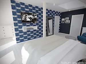 Dom w Łodzi, 200m2 - Średnia biała czarna niebieska sypialnia, styl skandynawski - zdjęcie od Hokum Architekci