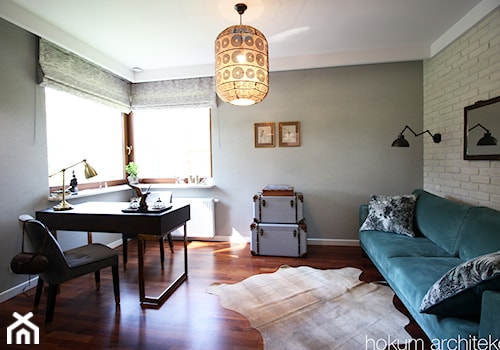 Dom w Izabelinie, 400m2 - Średnie w osobnym pomieszczeniu z sofą beżowe szare biuro, styl nowoczesny - zdjęcie od Hokum Architekci