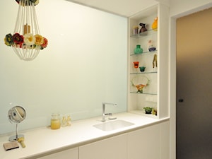 Konkurs O!Twórz Mieszkanie - Bez okna z punktowym oświetleniem łazienka, styl nowoczesny - zdjęcie od PORTA DRZWI