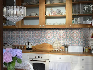 Konkurs O!Twórz Mieszkanie - Z salonem z zabudowaną lodówką kuchnia jednorzędowa, styl nowoczesny - zdjęcie od PORTA DRZWI