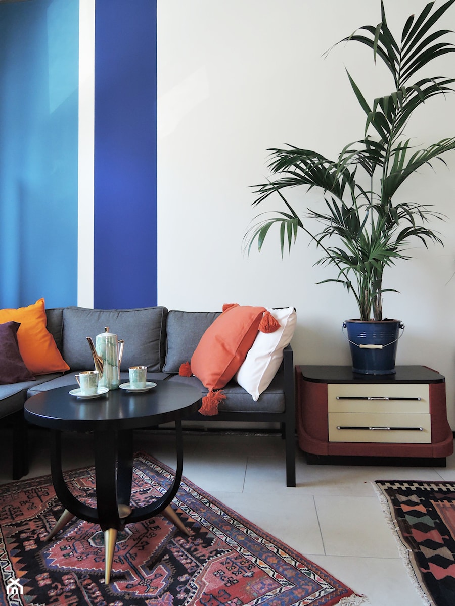 Konkurs O!Twórz Mieszkanie - Mały biały niebieski salon, styl nowoczesny - zdjęcie od PORTA DRZWI