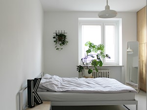 Konkurs O!Twórz Mieszkanie - Mała biała sypialnia, styl minimalistyczny - zdjęcie od PORTA DRZWI