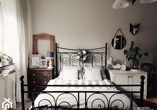 Inspiracje - Mała szara sypialnia, styl nowoczesny - zdjęcie od PORTA DRZWI