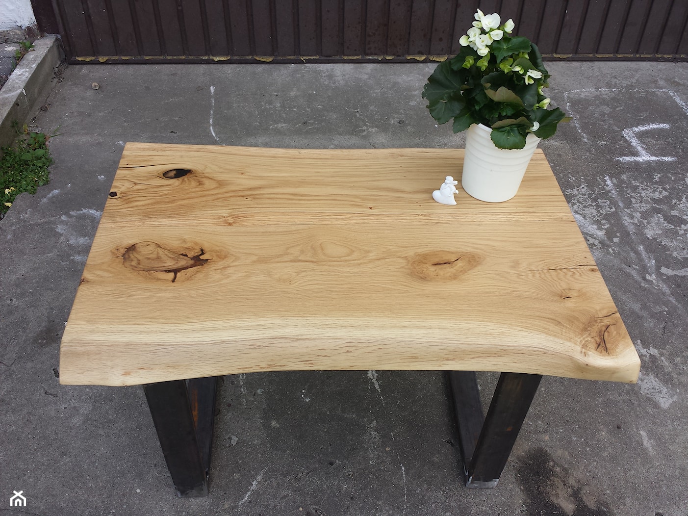 Stół z litego drewna dębowego - zdjęcie od woodland - Homebook