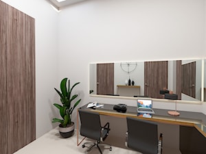 Dom SPA - Średnie w osobnym pomieszczeniu białe biuro - zdjęcie od Pixels