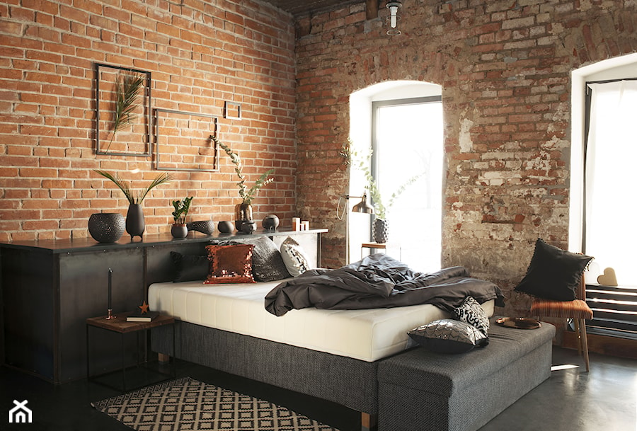 Rumba - Mała brązowa sypialnia, styl industrialny - zdjęcie od Materace Hilding