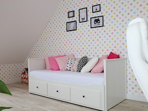 Dom pod Zamościem - Średni biały szary pokój dziecka dla dziecka dla dziewczynki - zdjęcie od UNICO