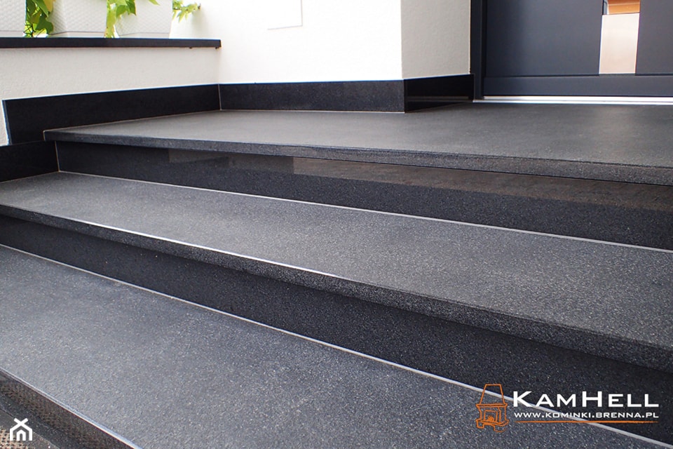 schody granitowe - zdjęcie od KamHell ll salon firmowy Kratki - Homebook