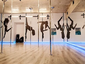 Pole Dance Institiute _ Wrocław - Wnętrza publiczne, styl minimalistyczny - zdjęcie od Klapińska ARCHITEKTURA WNĘTRZ