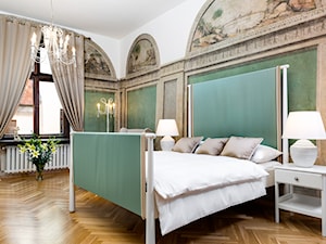 Apartamenty FRESCO w Krakowie - Średnia biała zielona sypialnia, styl nowoczesny - zdjęcie od Mateusz Torbus / Fotograf