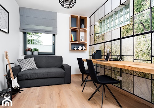 dom na Woli Justowskiej / projekt Avocado - Małe w osobnym pomieszczeniu z sofą białe biuro, styl m ... - zdjęcie od Mateusz Torbus / Fotograf