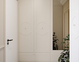 Kobiece wnętrze domu w stylu glamour - Hol / przedpokój, styl nowoczesny - zdjęcie od DEZEEN ARCHITEKCI Natalia Pęcka - Homebook