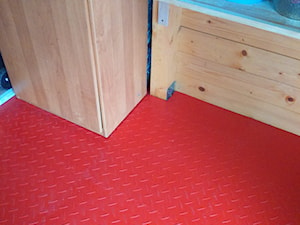 Podłoga Fortelock Rosso Red - zdjęcie od InsideGarage