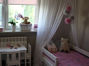 #pokojdziecka - Średni szary pokój dziecka dla dziecka dla dziewczynki - zdjęcie od anja7