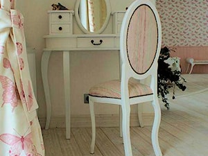 Apartament romantyczny - Salon, styl tradycyjny - zdjęcie od Aleksandra Bronszewska