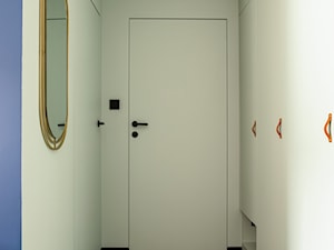 M011 - Hol / przedpokój, styl nowoczesny - zdjęcie od Ewa Kramm Pracownia Architektury