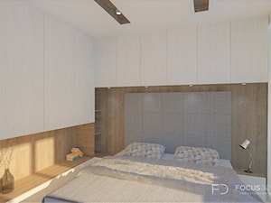 PROJEKT "MĘSKIEGO" MIESZKANIA W CZĘSTOCHOWIE - Mała beżowa biała sypialnia, styl nowoczesny - zdjęcie od Focus Design