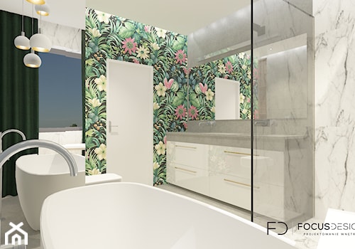 WILLA W CZĘSTOCHOWIE - Średnia na poddaszu z lustrem z dwoma umywalkami z marmurową podłogą łazienka z oknem, styl minimalistyczny - zdjęcie od Focus Design