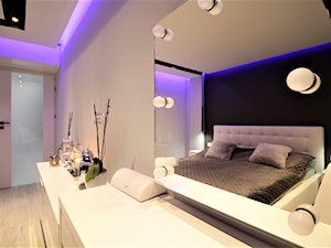 Nowoczesne na Budowlanych - Duża biała sypialnia, styl nowoczesny - zdjęcie od OPEN HOUSE INVEST