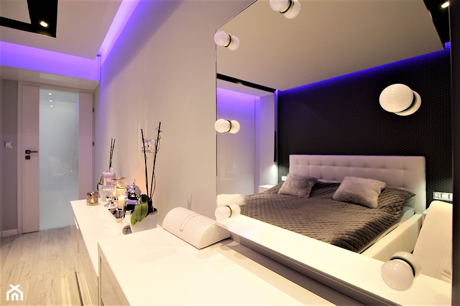 Nowoczesne na Budowlanych - Duża biała sypialnia, styl nowoczesny - zdjęcie od OPEN HOUSE INVEST