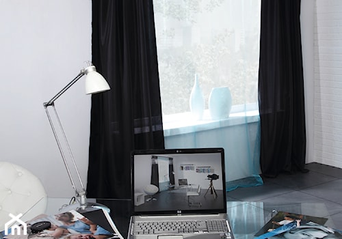 Aranżacje - Małe białe biuro, styl nowoczesny - zdjęcie od MARDOM HOME