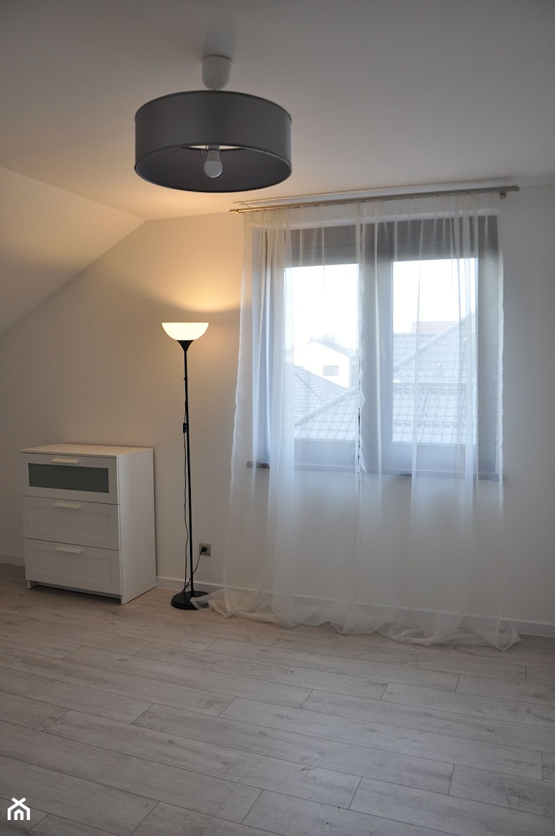 Aranżacja mieszkania na wynajem w Tarnowie Podgórnym - Sypialnia, styl minimalistyczny - zdjęcie od Aranżacje wnętrz Aneta Moniuszko