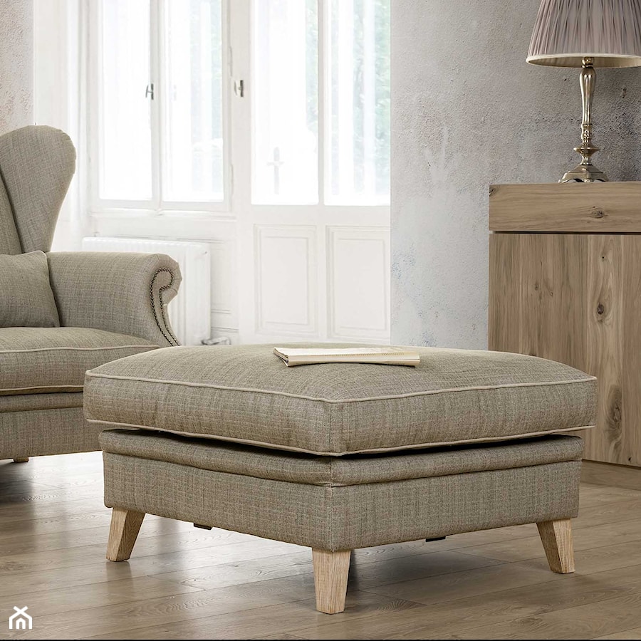 Pufa tapicerowana Milord PRIMAVERA FURNITURE - zdjęcie od Primavera Furniture