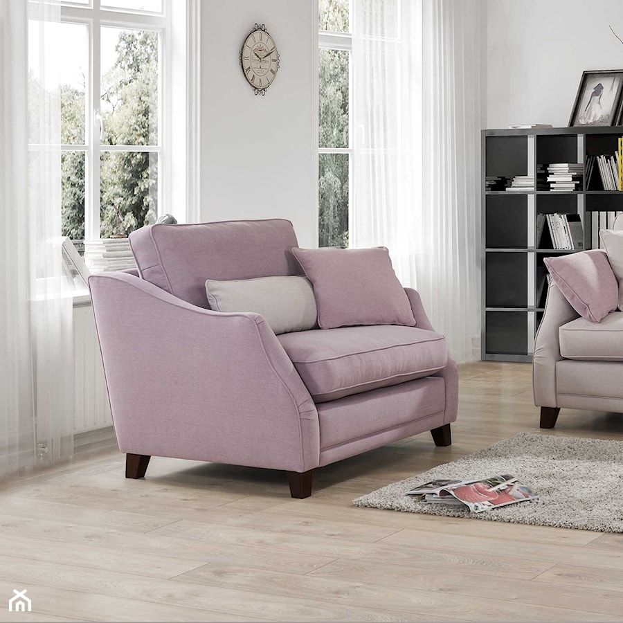 Komfortowy fotel Paxton w stylu angielskim PRIMAVERA FURNITURE - zdjęcie od Primavera Furniture