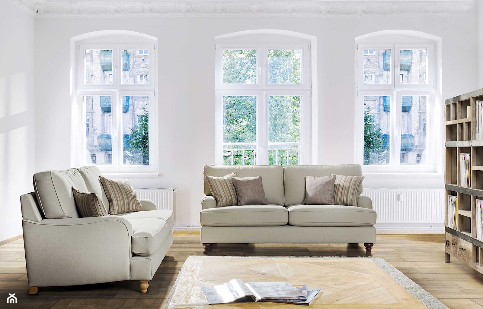 Komfortowa sofa w stylu angielskim Harrington PRIMAVERA FURNITURE - zdjęcie od Primavera Furniture - Homebook
