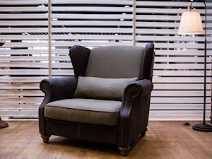 Fotel Milord uszak z wysokim oparciem i stylizowanymi nogami PRIMAVERA FURNITURE - zdjęcie od Primavera Furniture