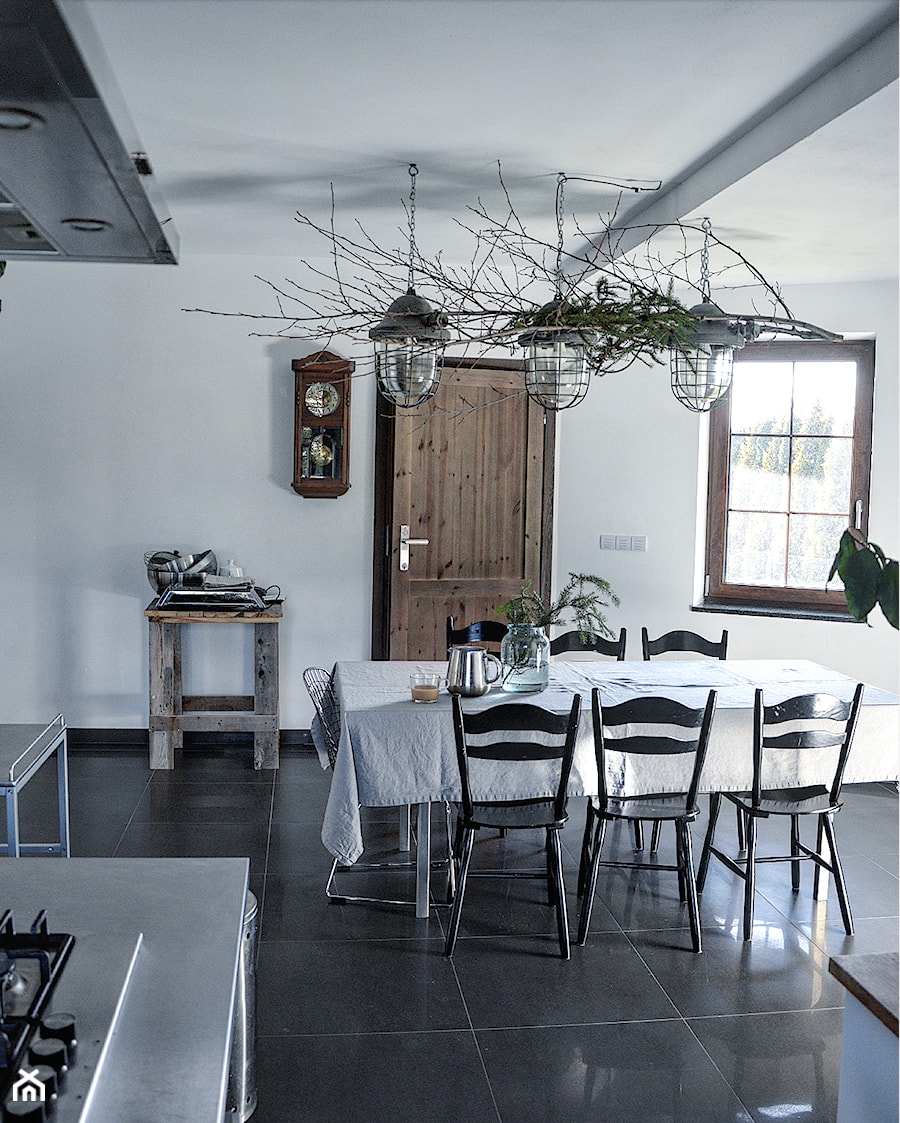 Forest in home - Średnia biała jadalnia w kuchni - zdjęcie od bogusias_dream