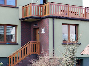 Balustrada aluminiowa - złoty dąb - zdjęcie od www.balustradyzaluminium.pl