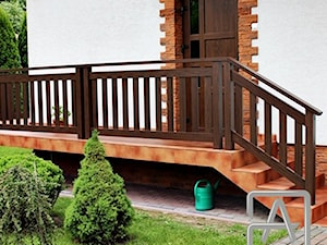 Balustrada aluminiowa - dąb bagienny - zdjęcie od www.balustradyzaluminium.pl