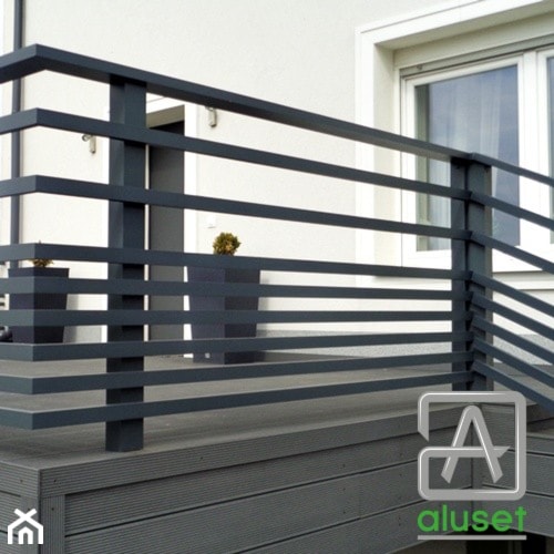 Balustrada aluminiowa - zabudowa tarasu - zdjęcie od www.balustradyzaluminium.pl