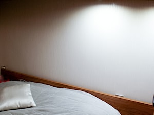 Mieszkanie 80m2 - Biała sypialnia - zdjęcie od iHome Studio