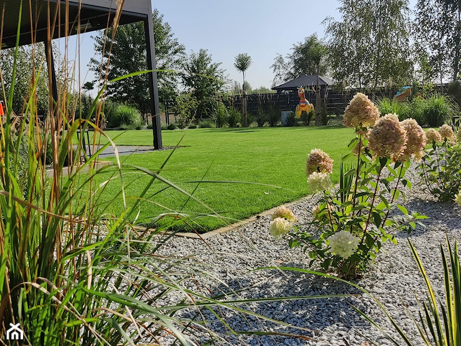 Ogród nowoczesny w Wieliszewie - zdjęcie od MM.Krajobrazy - Magdalena Możdżeń